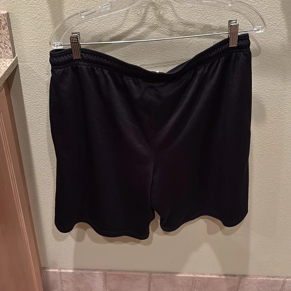 Champion Men's Basketball black shorts - Picture 7 of 7